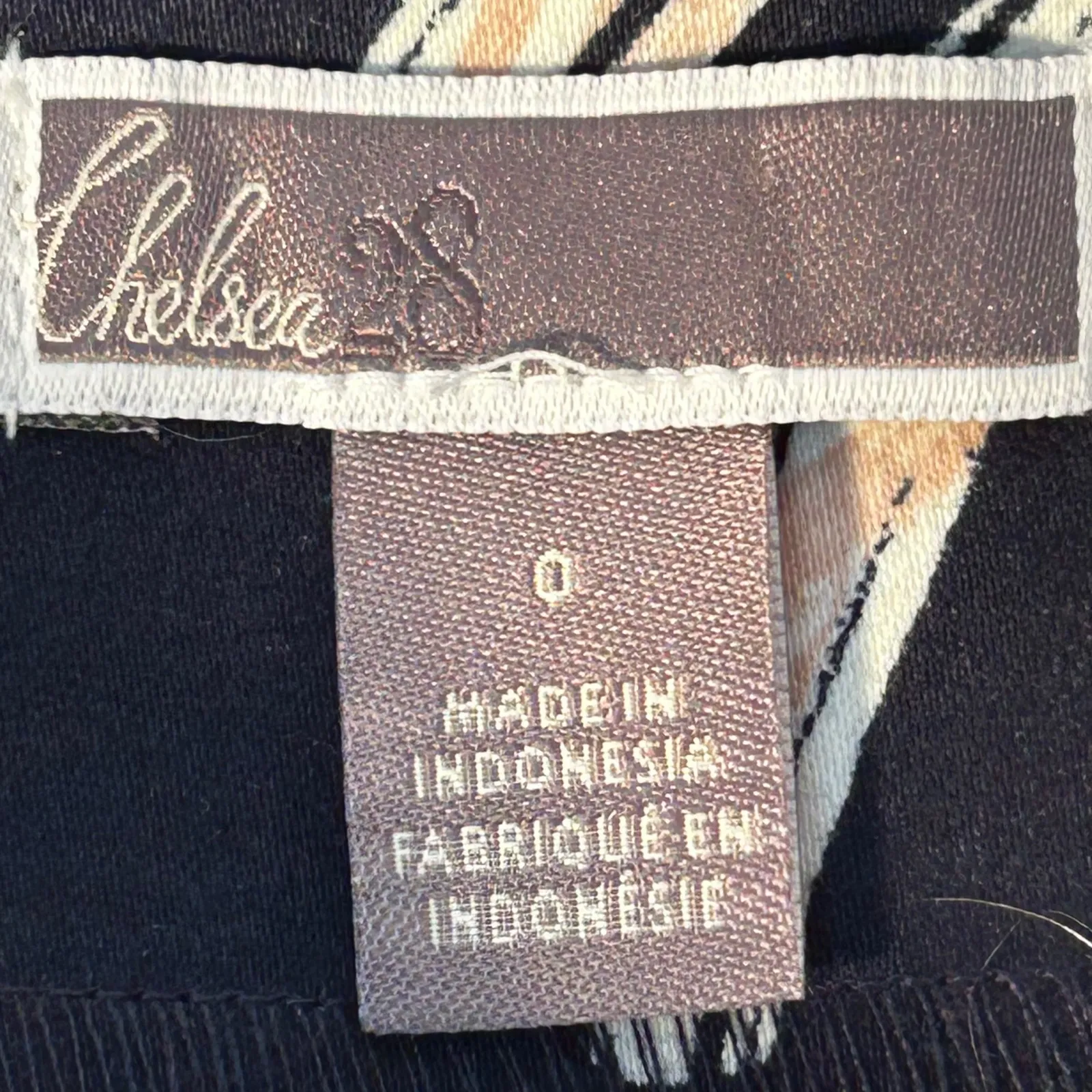 Chelsea28 Black Floral Pencil Skirt Size 0 - Image 3