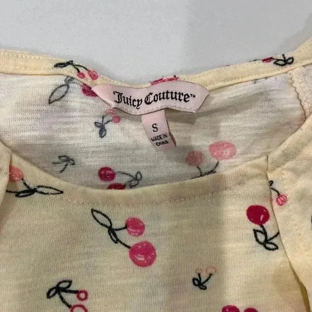 Juicy Couture Y2K Cherry Print Off Shoulder Top Women’s Size Small - Image 3