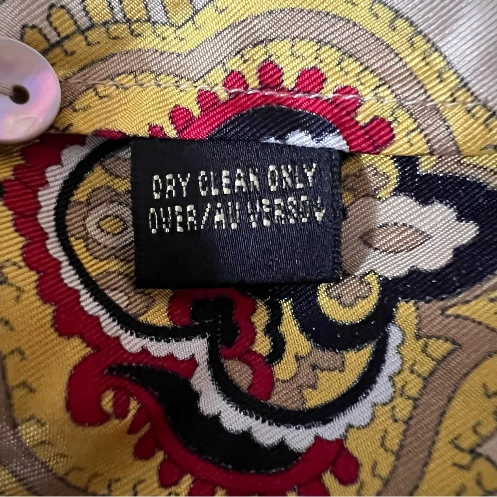 DANA BUCHMAN Paisley 100% Silk Button-up Top Red Gold Festive VTG Sz 6 Petite - Image 9