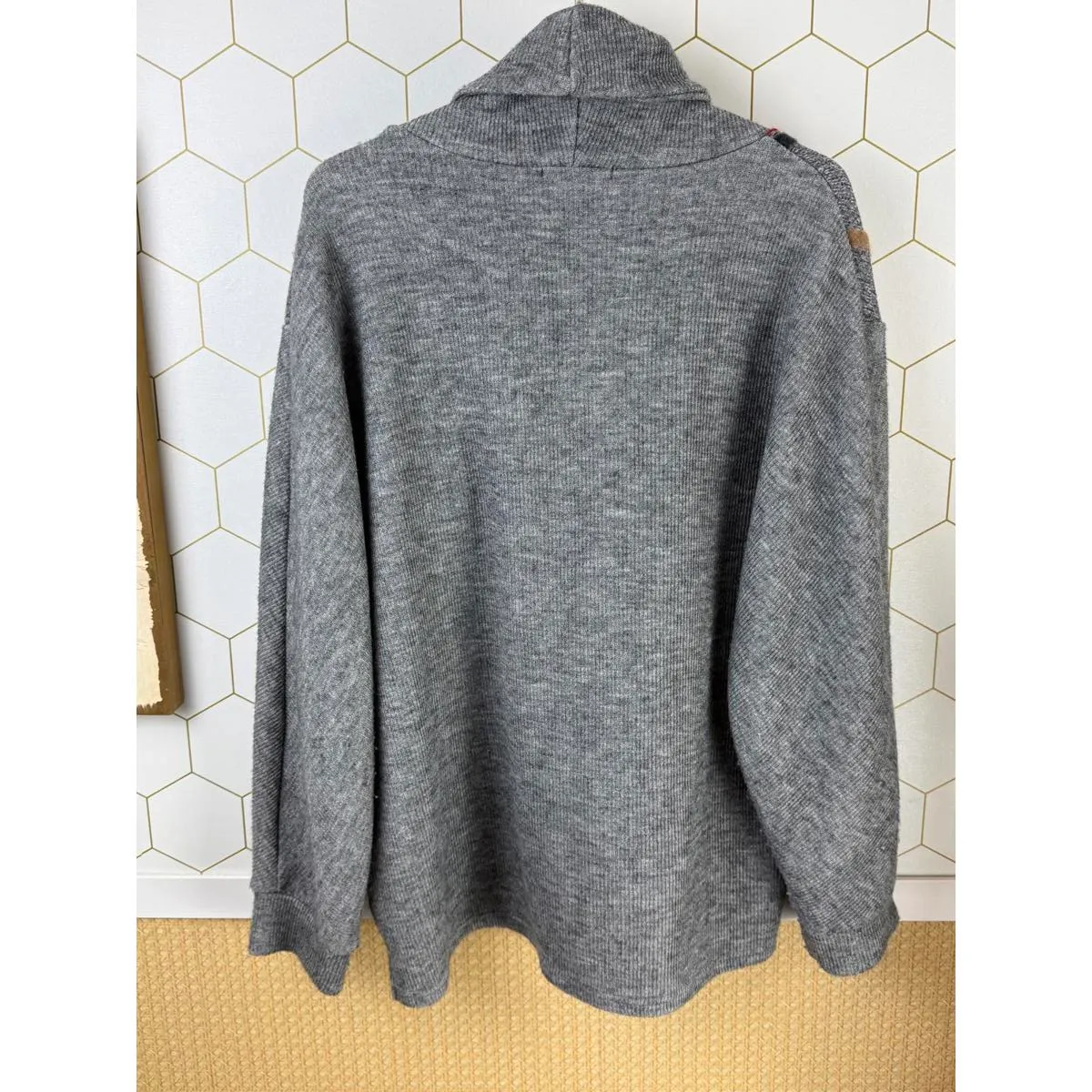 Trisha Tyler Gray Geometric Pattern Sweater with Shawl Collar - Image 3