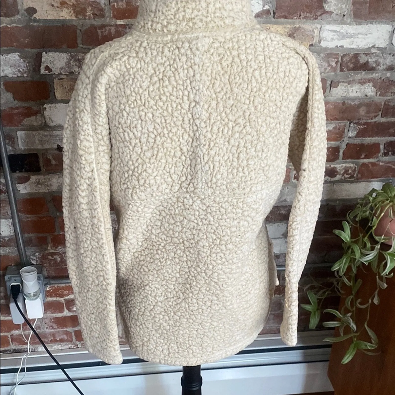 Time and Tru Cream Sherpa Quarter - Image 4