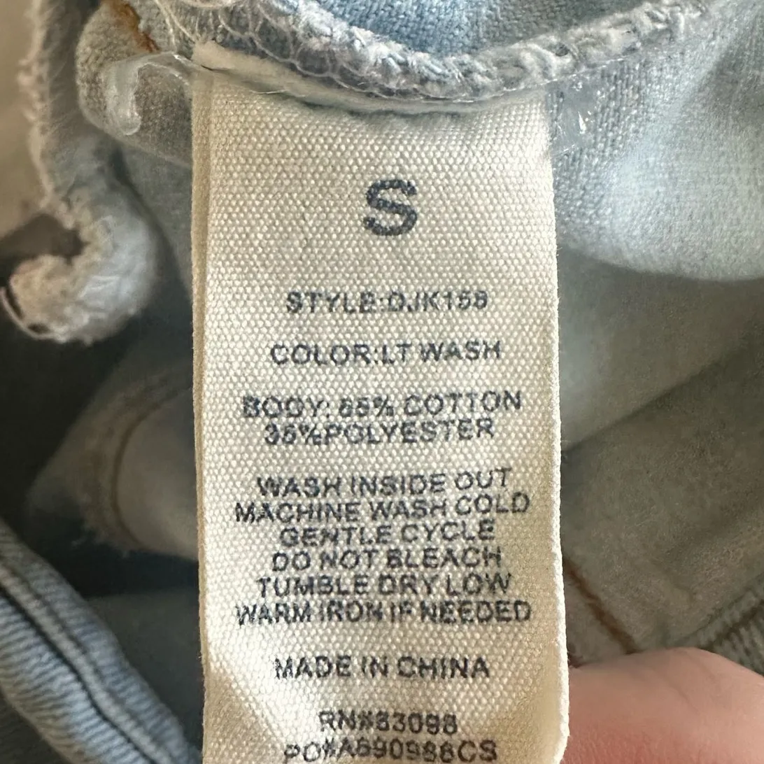 Ci Sono Denim Jacket Light Wash Jean Jacket Size Small NWOT - Image 9