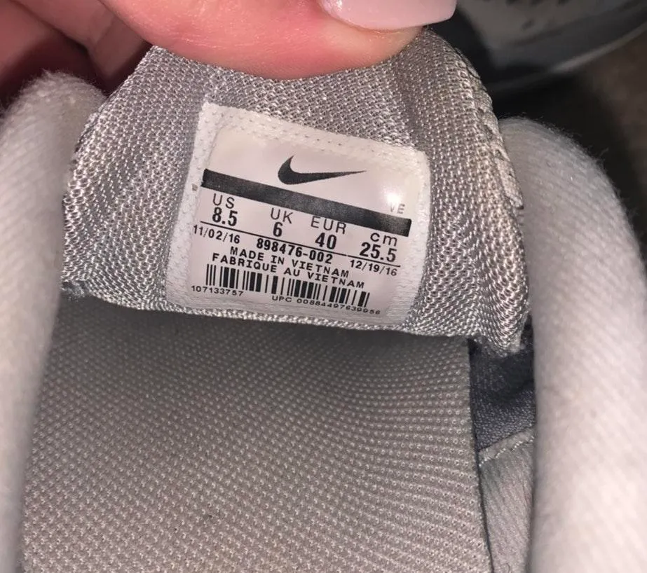 Nike Running Shoes Gray - Image 3