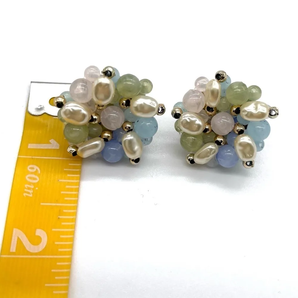Flower Earrings made of Fresh Water Pearls and colorful Beads Green - Image 3