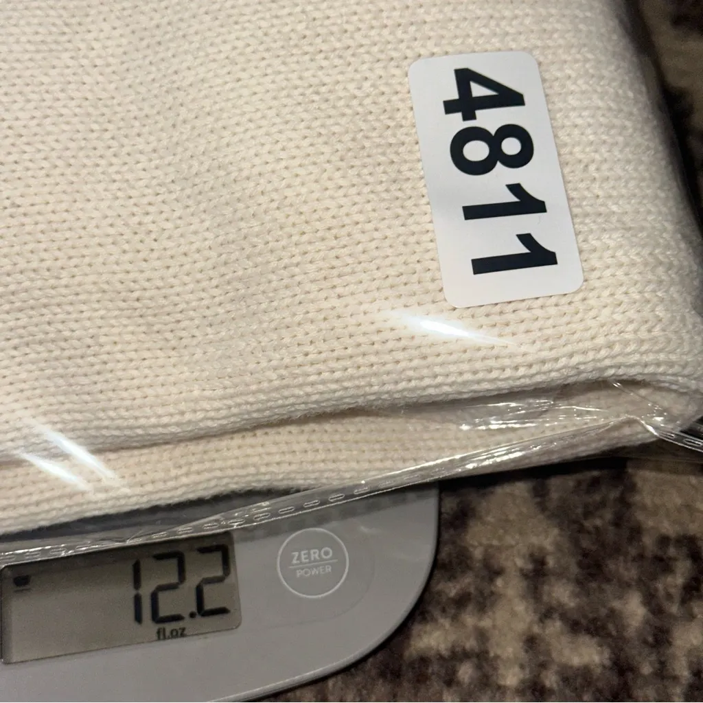 Lands’ End Vintage Women’s Size M Ivory Cream Cotton Knit Crewneck Sweater - Image 6