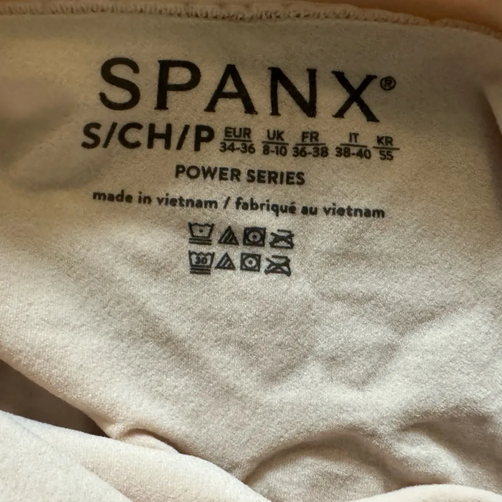 Spanx Power Series Shorts Shapewear Womens Shorts Shaper Beige NEW NWOT Small - Image 3