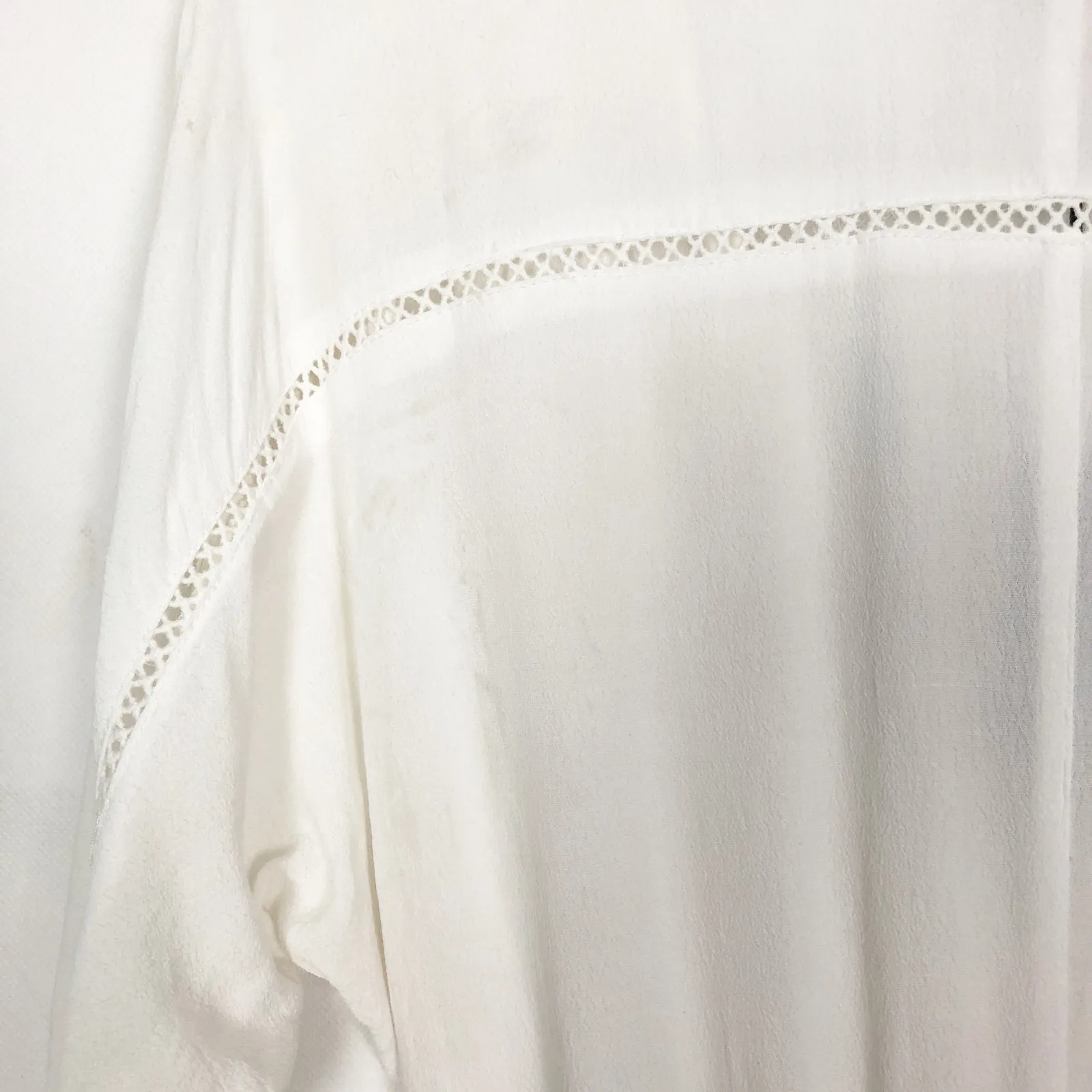 NWT Honey Punch White Beachy Romper Size Small Ruffle Hem - Image 7