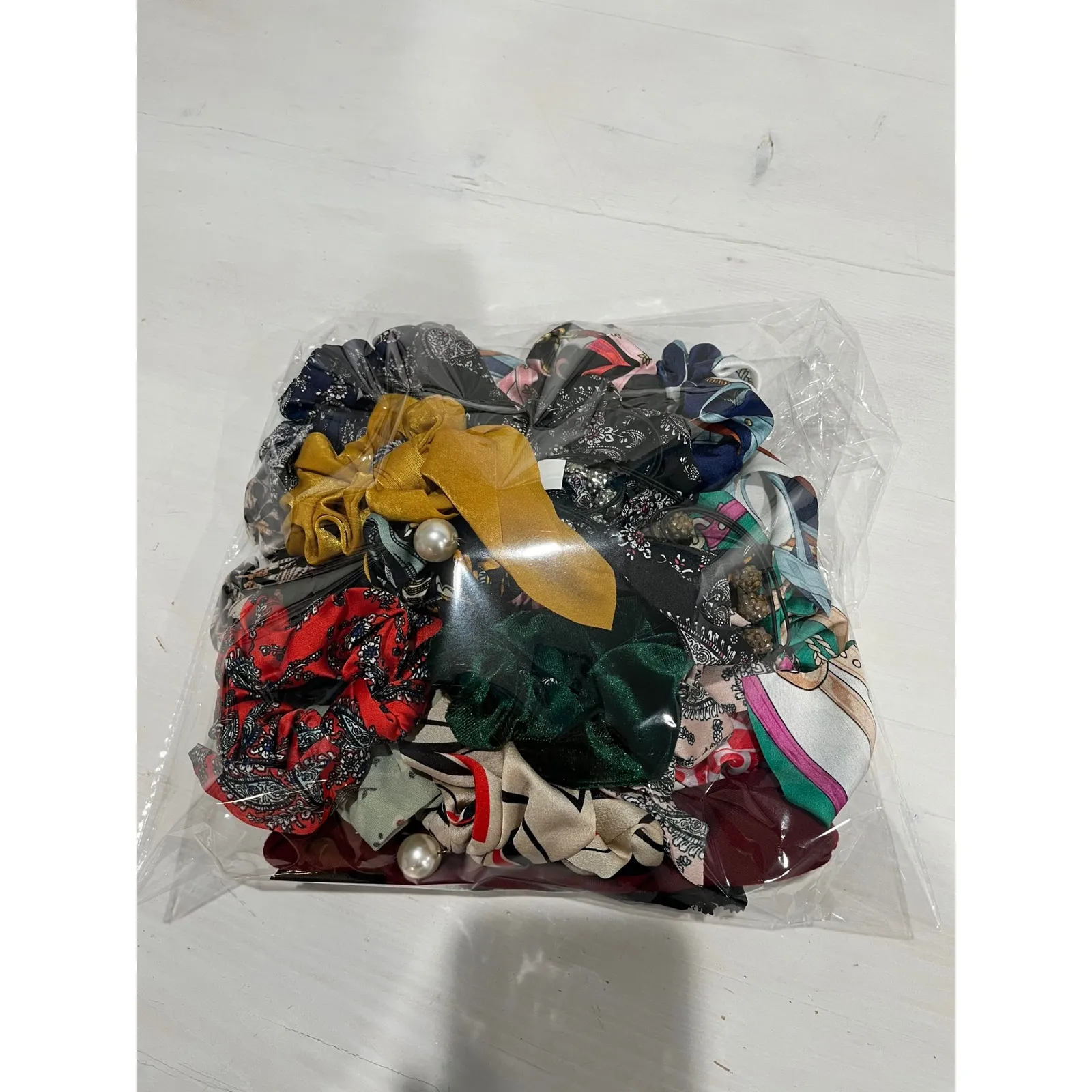 Large bundle Scrunchies Headbands Hair Ties Ponytail Holders Women's Accessories - Image 7