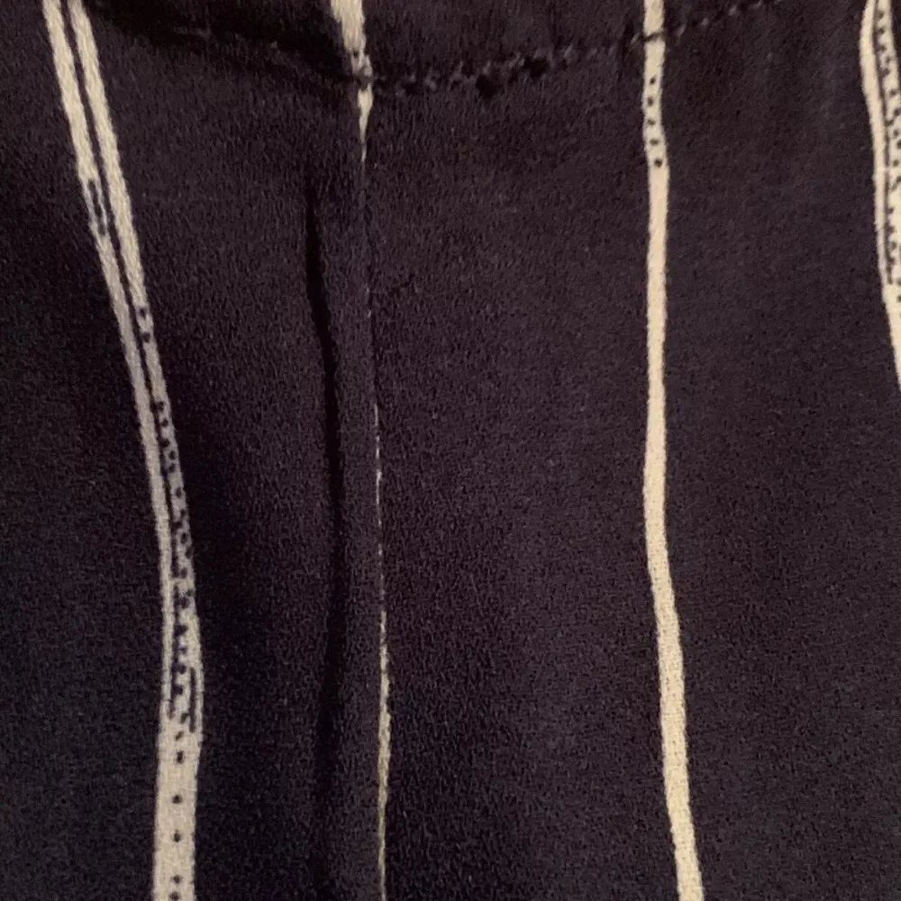 NWOT  Sleeveless Shirt Dress Size Medium - Image 9