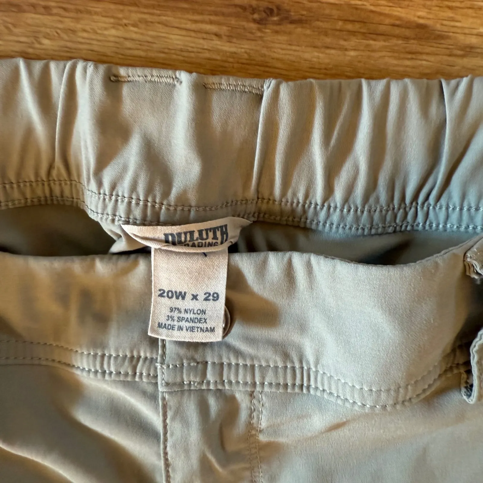 Duluth Trading Co. Women's 20W x 29 Khaki Cargo‎ Pants Plus Size Hiking Outdoor Tan - Image 2