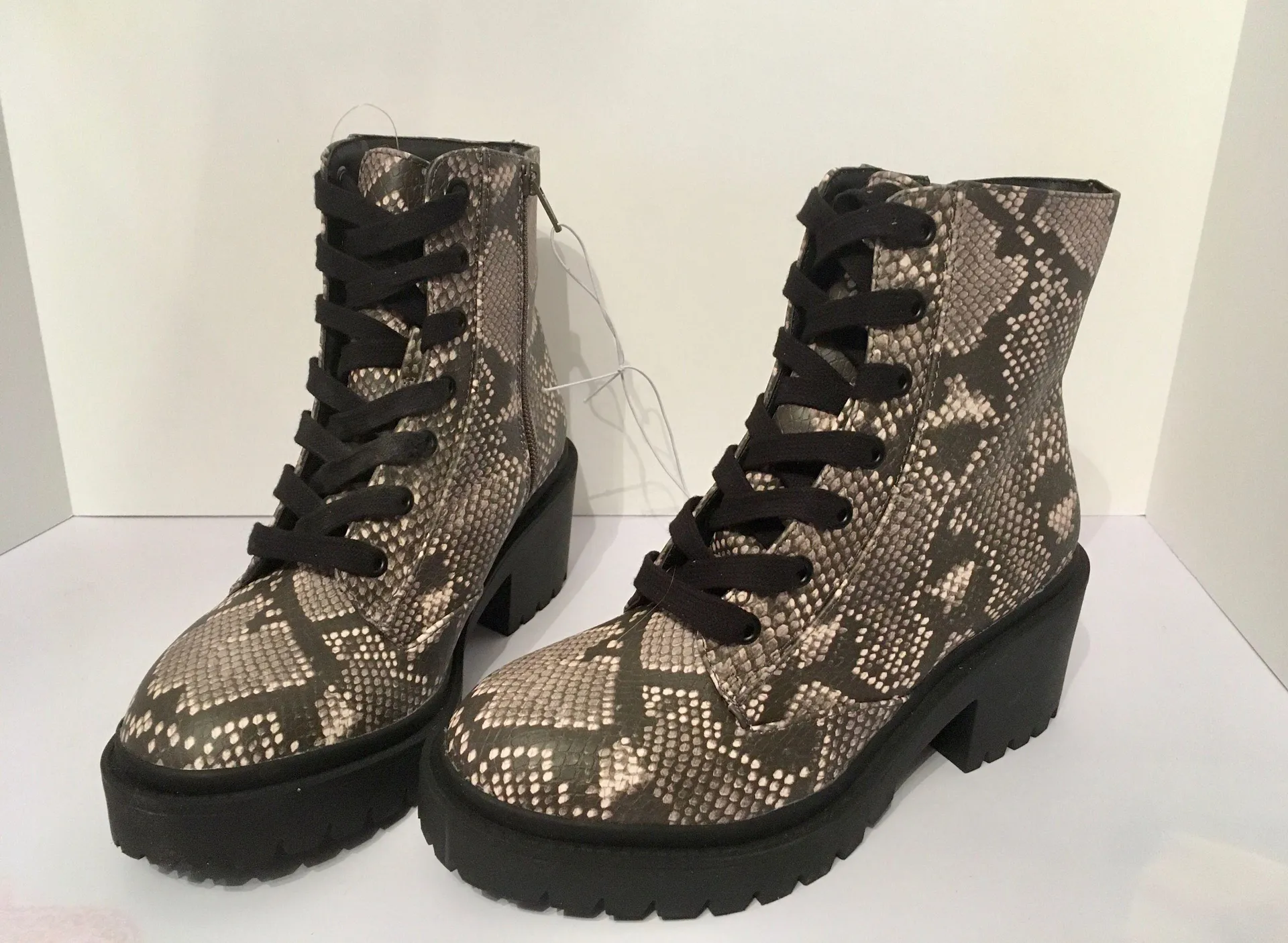 Snake Print Combat Boots, Size 7 Gray - Image 3