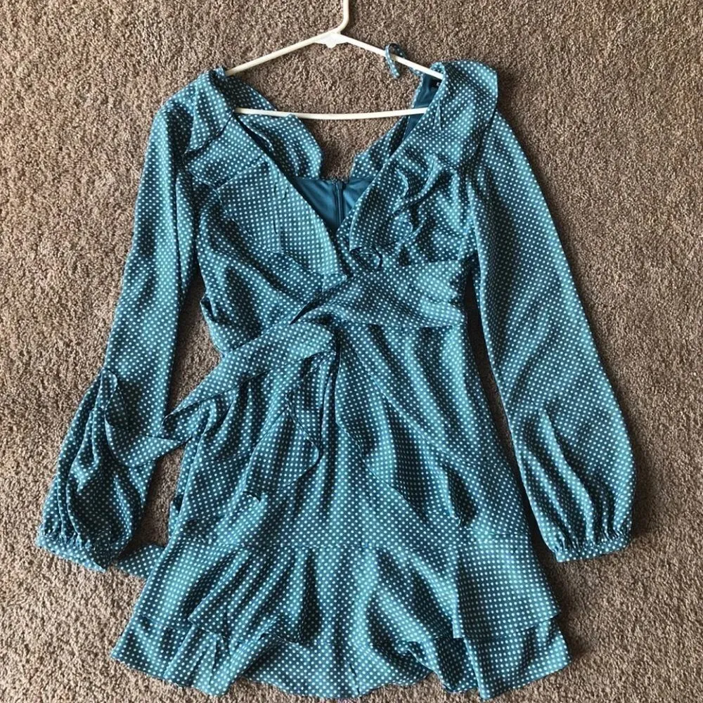 ✨HP✨Polka Dot Ruffle Front Tie Waist Dress✨ - Image 4