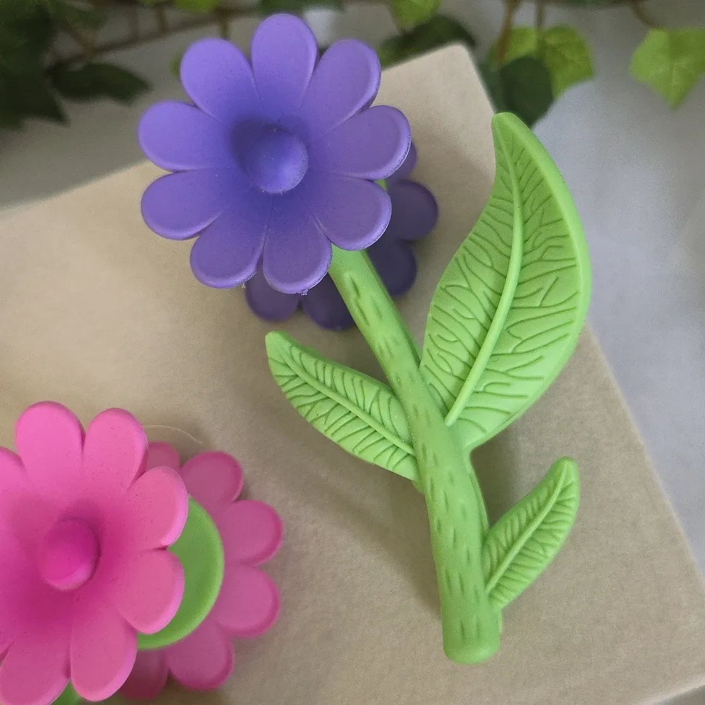 3 Flower Claw Hair Clip Set Pink - Image 2