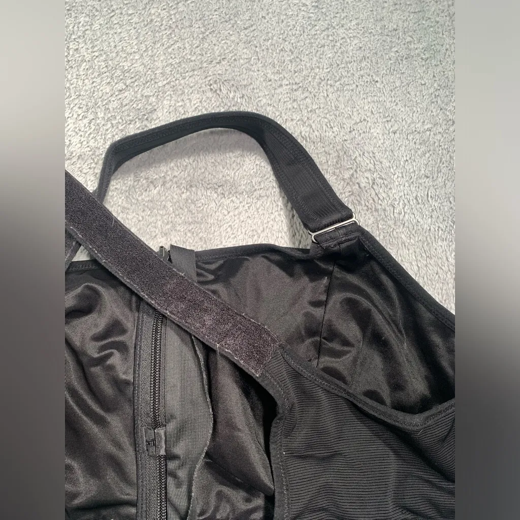 Shefit Black Sports Bra Size undefined - Image 11