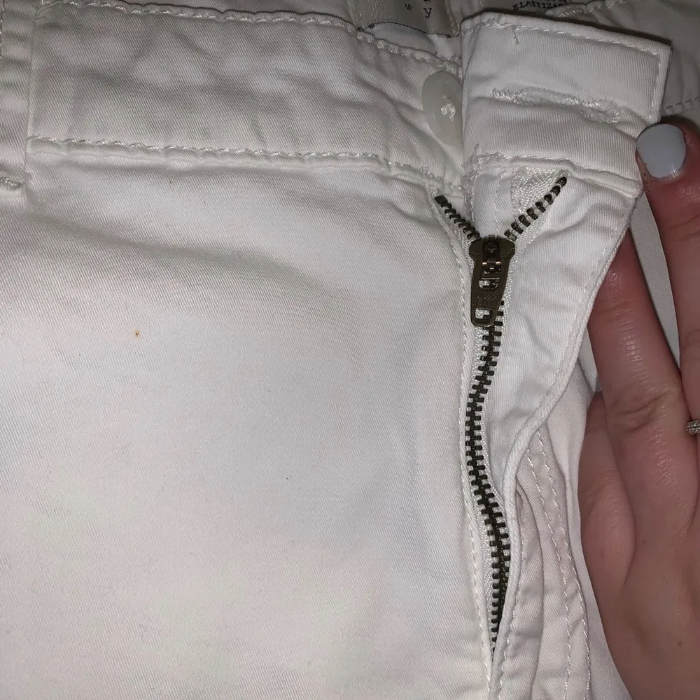 A New Day White Cotton Bermuda Shorts Timeless Design - Image 3