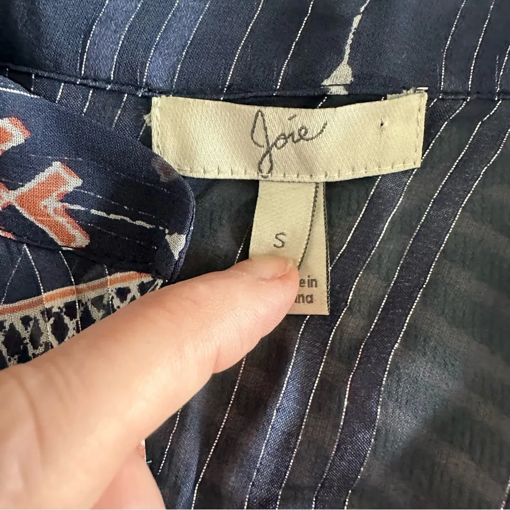 Joie Sendoa Metallic Silk Geometric Print Blouse In Navy - Image 6