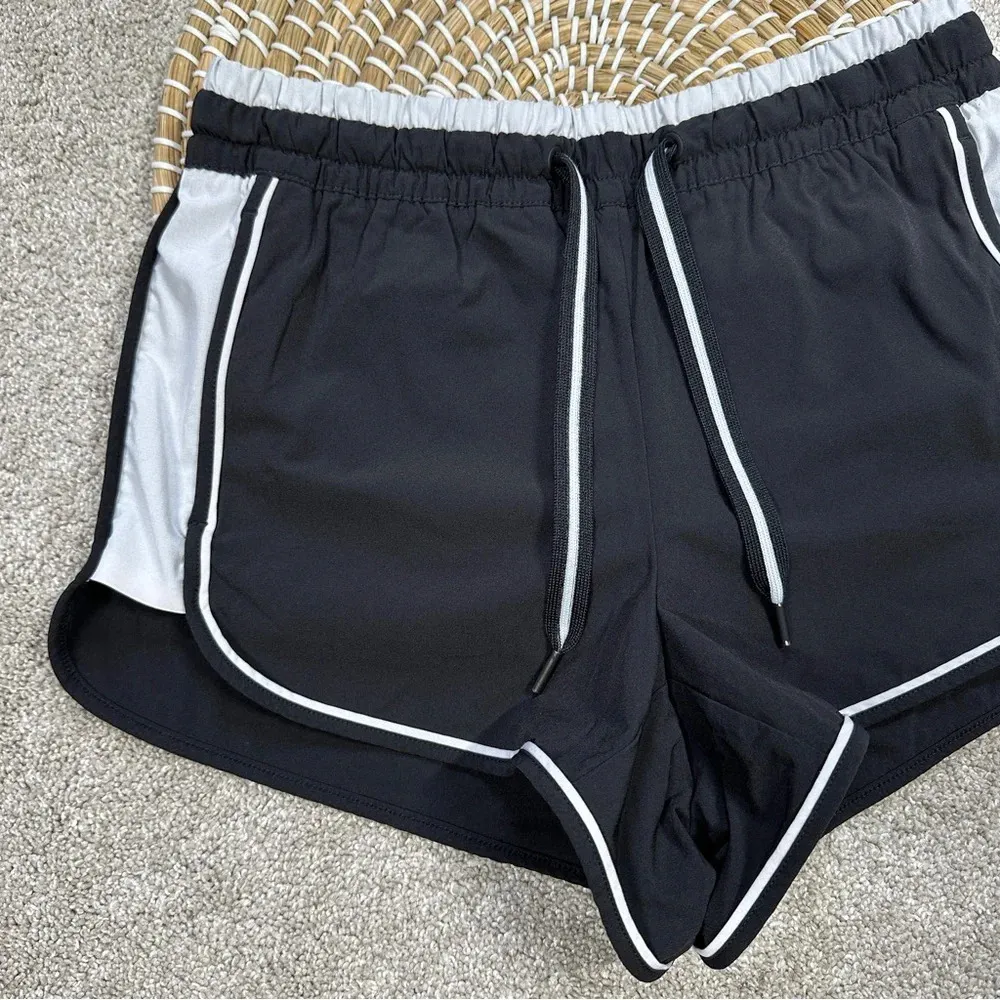 Athleta Colorblocked Brooklyn Shorts Mid Rise Drawstring Black White Size 0 - Image 3