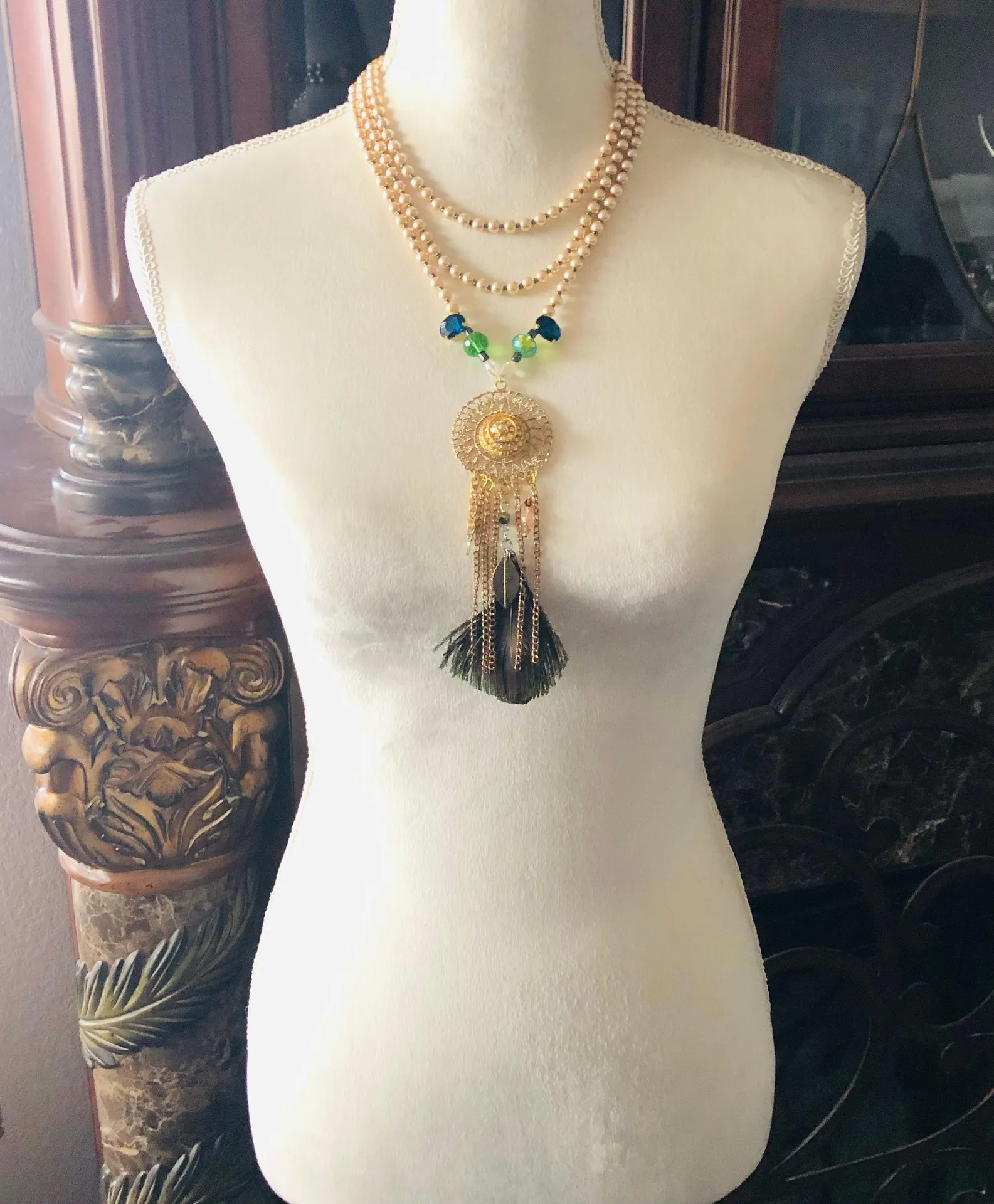 Handcrafted filigree pendant Czech Pearl genuine emerald gemstone clasp necklace Gold - Image 4