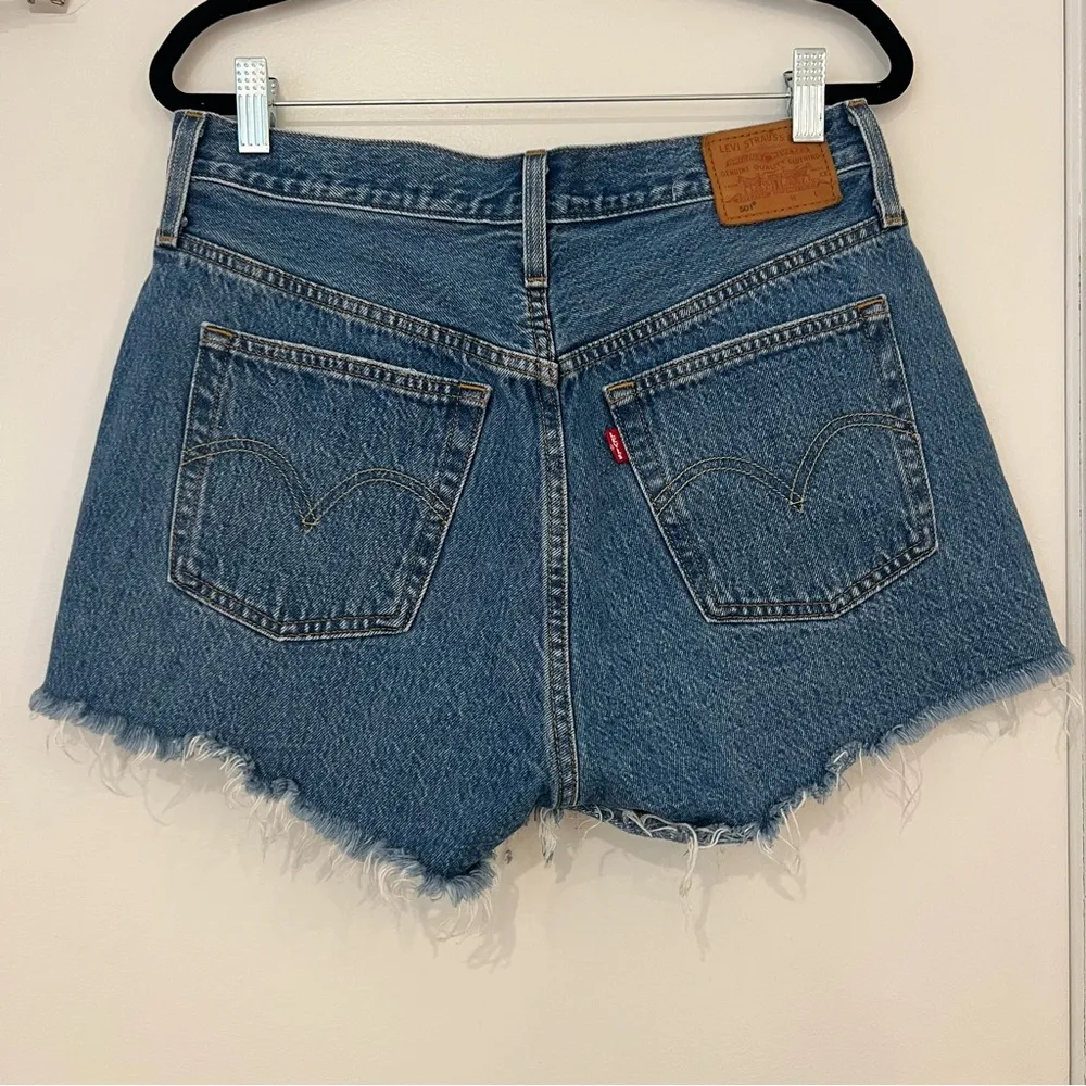 Red Tap Levi’s Original 501 Jean Shorts - Image 4