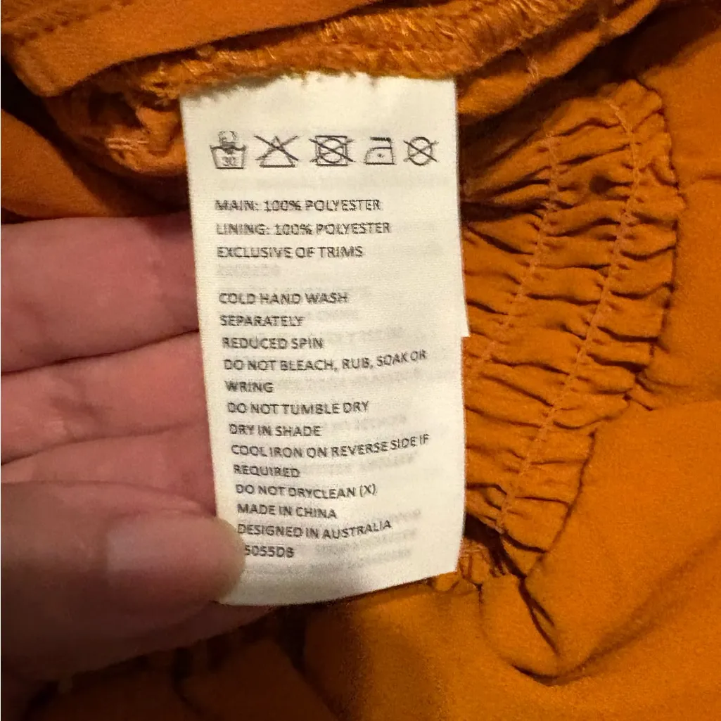 Bardot Bambina Frill Smocked
Sketchspot Feature Sleeve size 8 medium nwt - Image 8