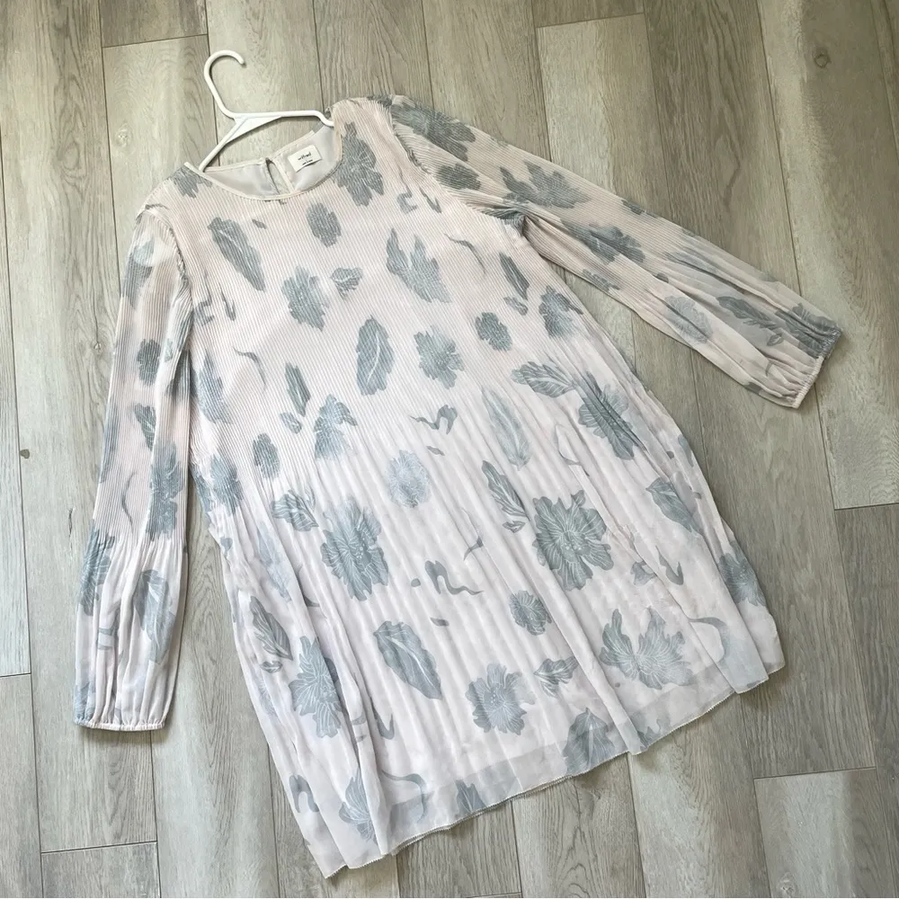 Wilfred Aritzia Daydreamer Mini Dress Soft Yellow/Silver Sage (Large) pleated - Image 2