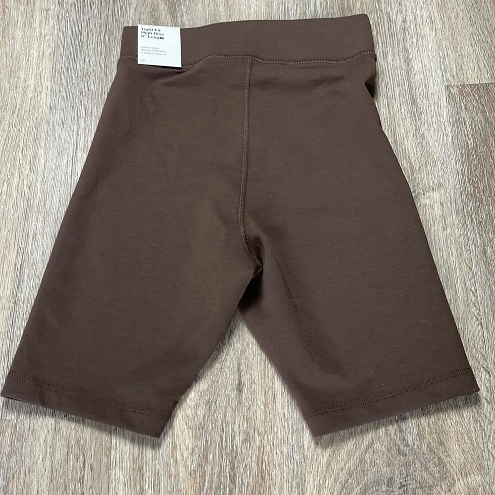 Nike Tight Fit High Rise 8” Lengrh Bike Shorts Size XS - Image 6