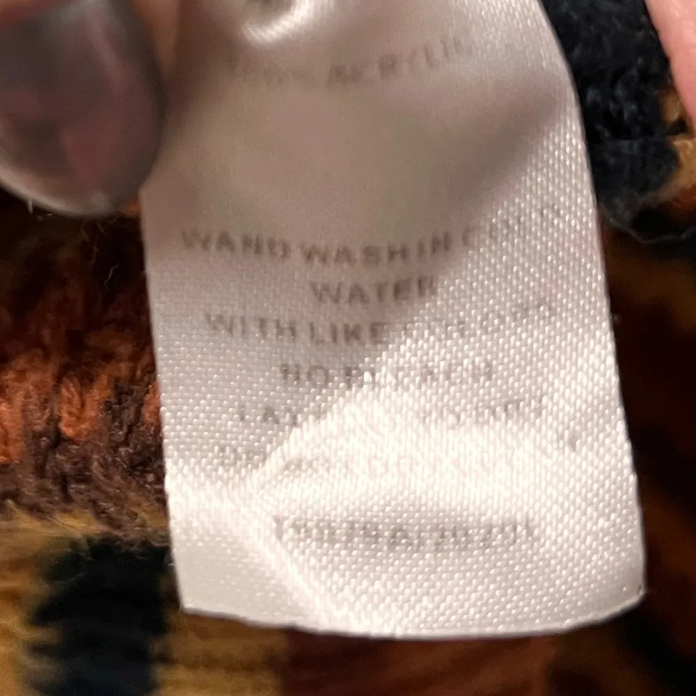 Loved and Adored v neck striped sweater size large Orange - Image 6