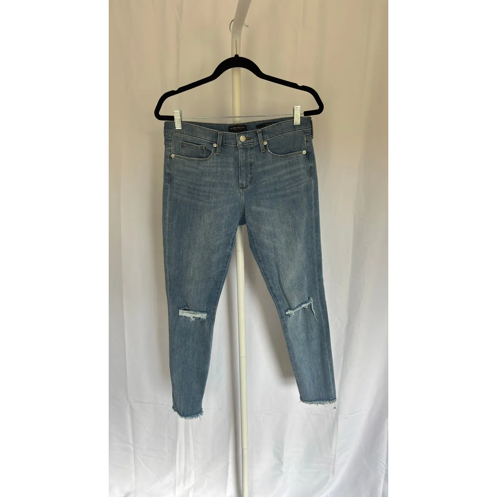 Banana Republic Skinny Jeans Distressed Light Wash Denim Size 29 - Image 2