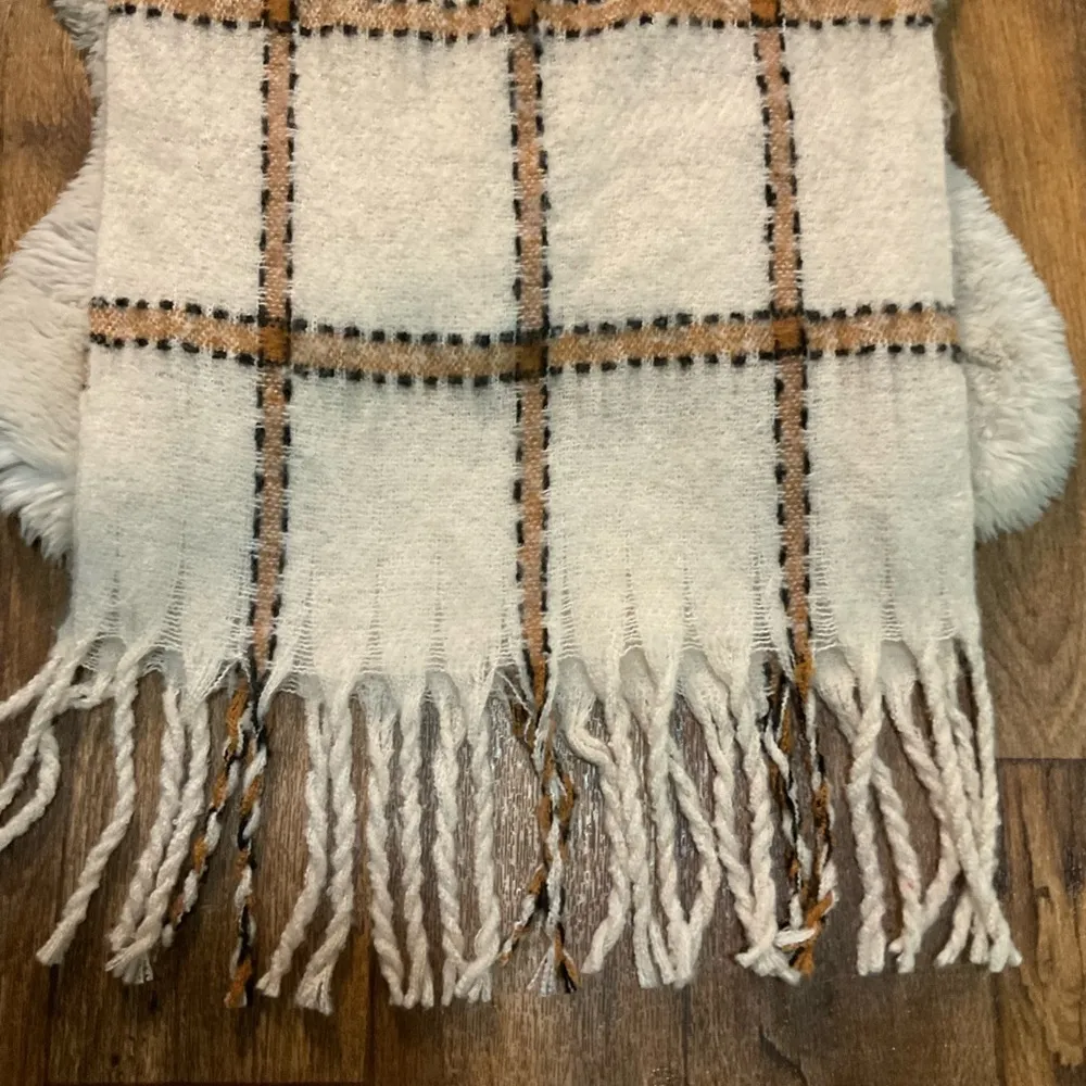 Anne Klein Scarf‎ Fringed Plaid Neutral Cream Tan Black Large Blanket Cozy Soft - Image 2