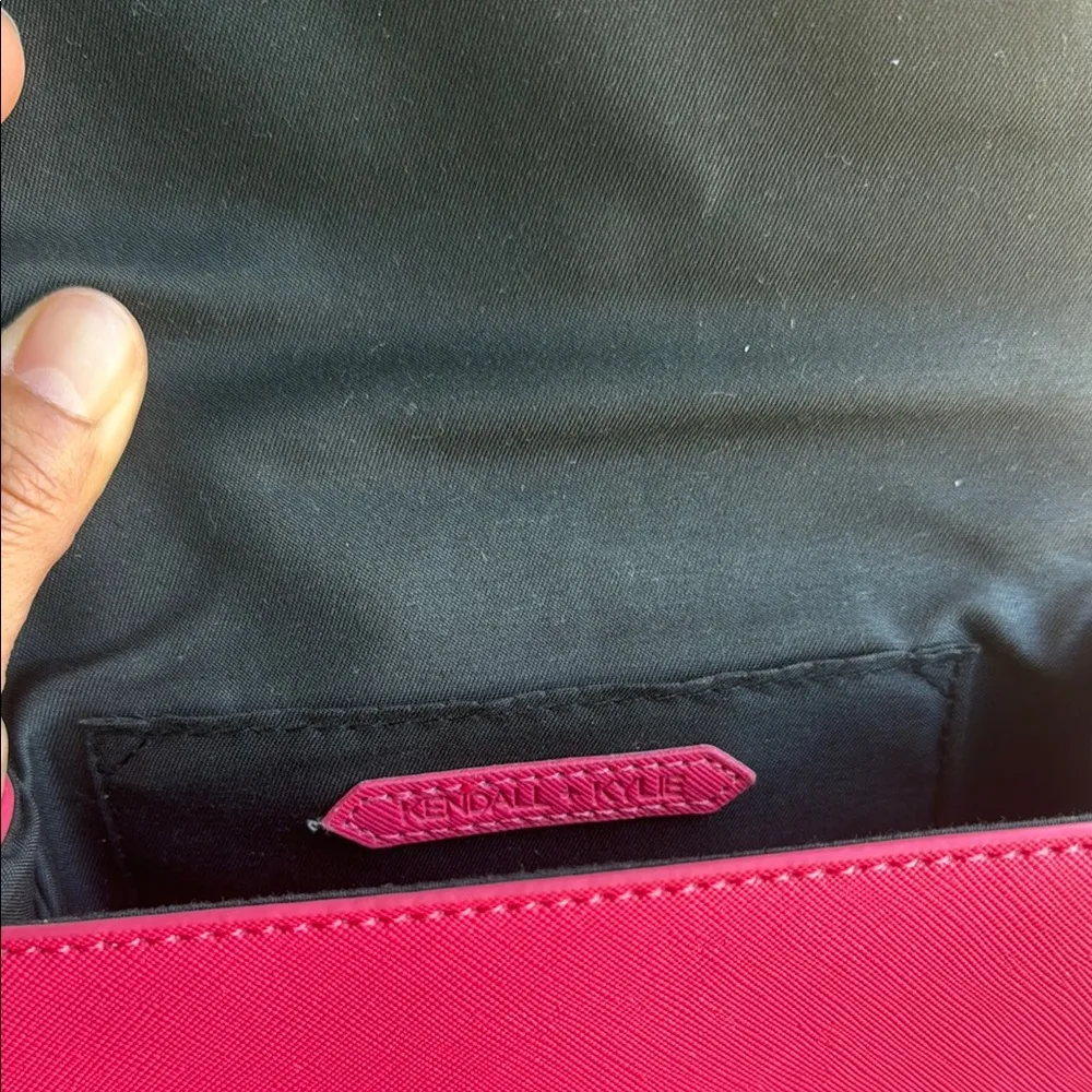 Kendall & Kylie Pink Mini Bag Structured Design - Image 9