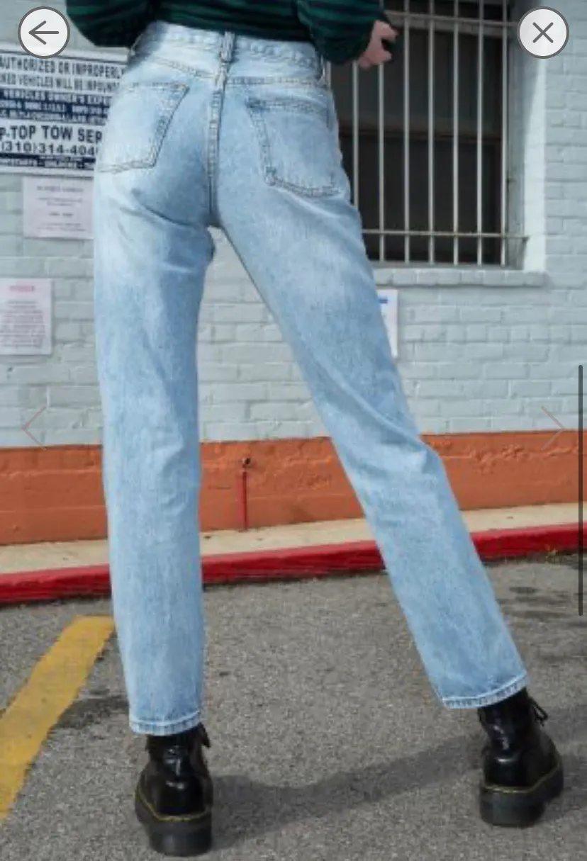 Brandy Melville molly light wash jeans - Image 6