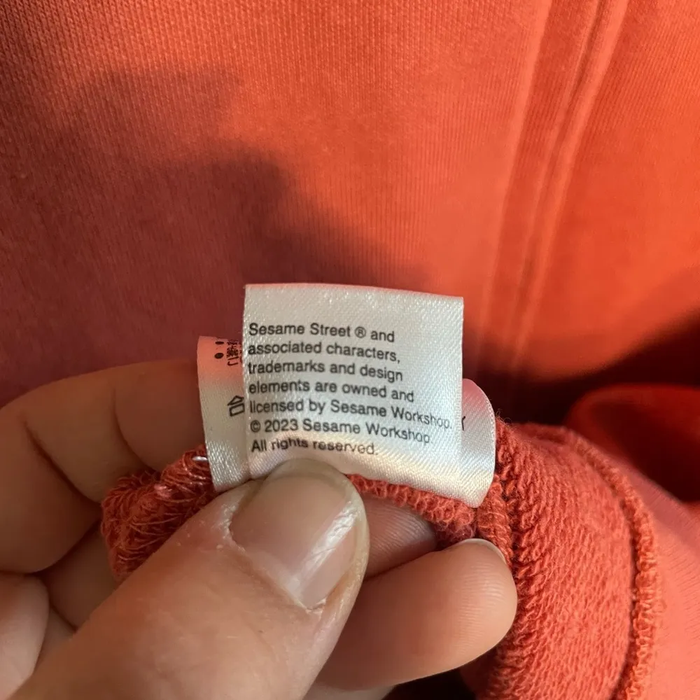 Women’s Universal Studios Sesame Street Soft Red Elmo Face Hoodie Sz XL - Image 9