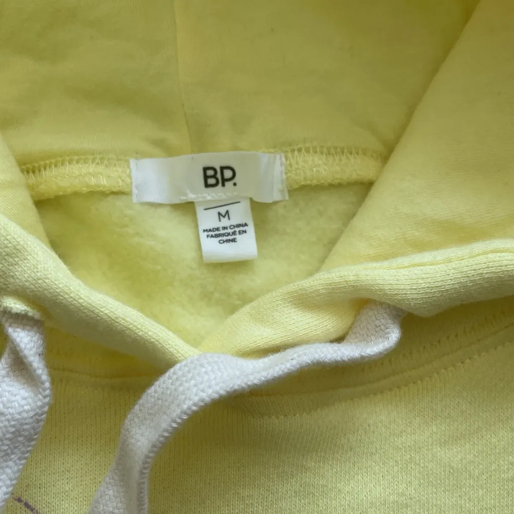 NWT BP. Nordstrom Moonlight Beach Graphic Hoodie Sweatshirt in Yellow Size M Y2K - Image 3