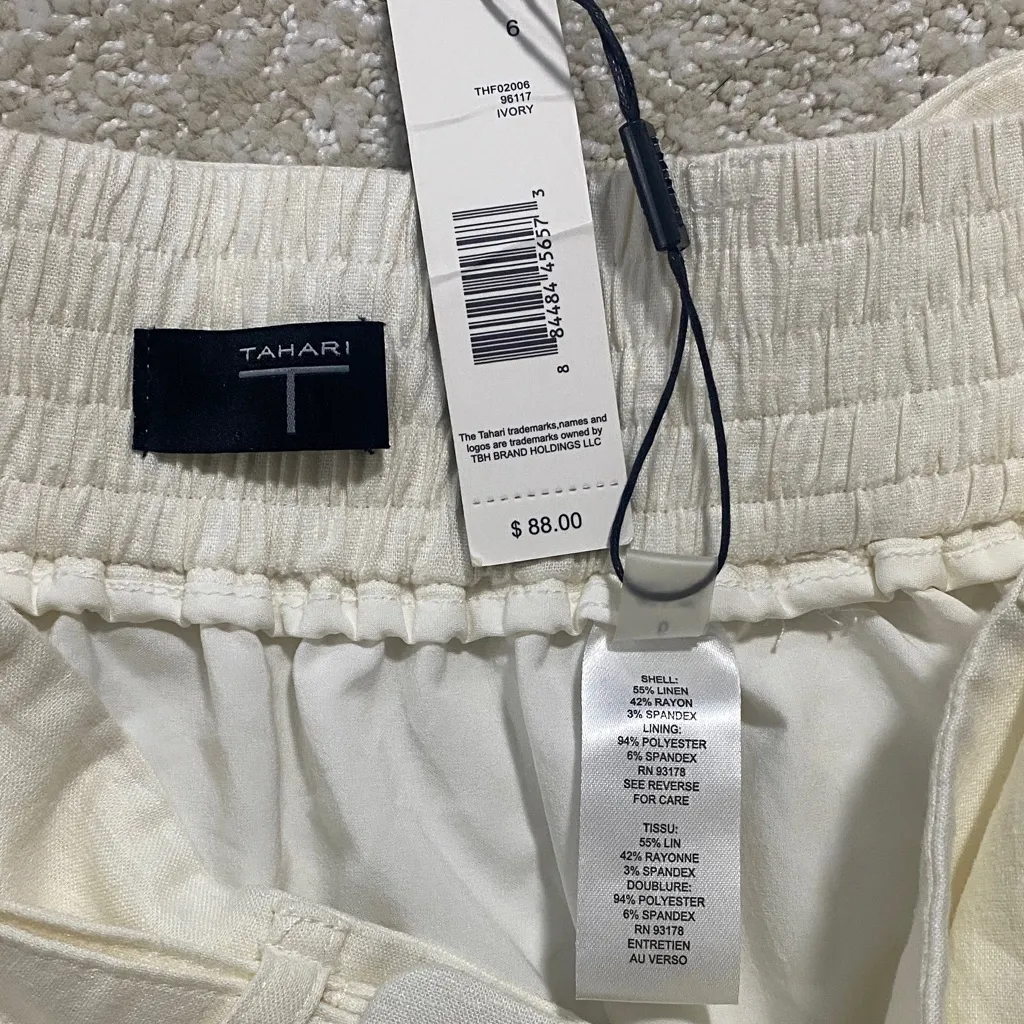 T Tahari Ivory A-Line Skirt with Buckle Detail - Image 10