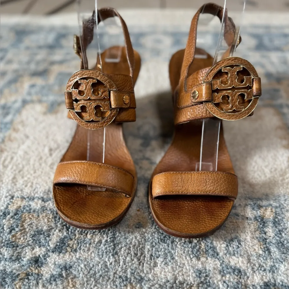 Tory Burch Tan/Brown Leather Wedge Sandals Size 6.5 - Image 2