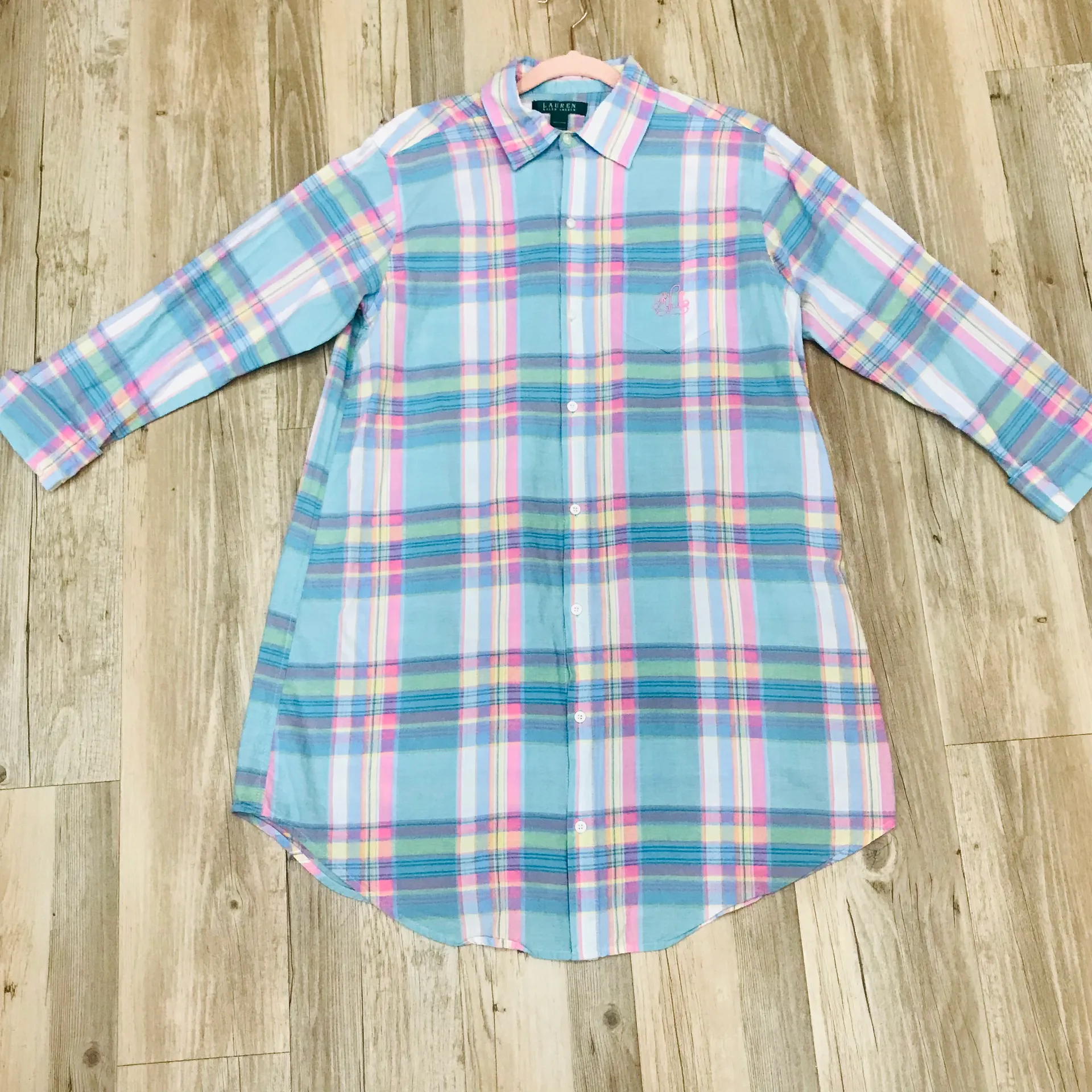 Lauren  Notch Collar Plaid Sleep Shirt sz small. - Image 3