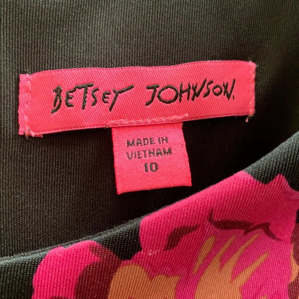 NEW Betsey Johnson Floral Dress - Image 3