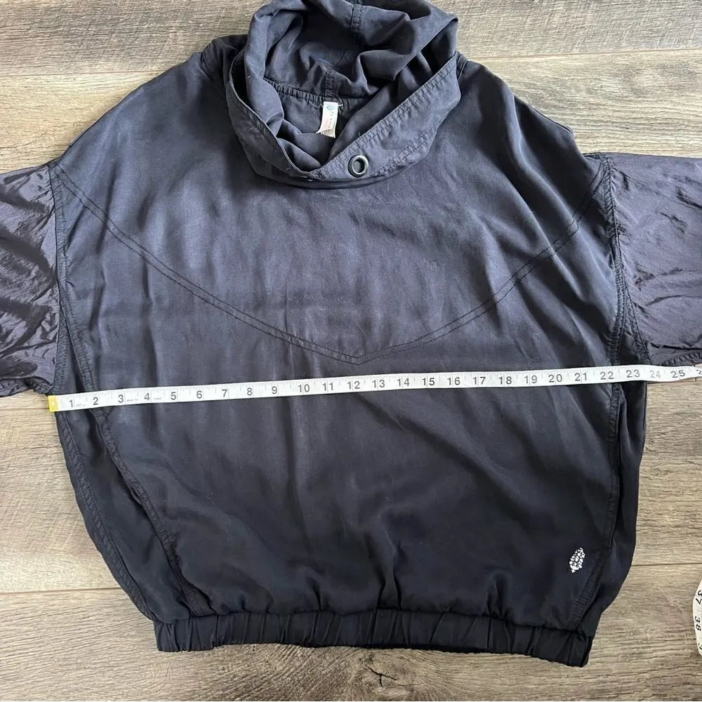 Free People Movement Far and Away Windbreaker Pullover Jacket Black Size Small - Image 8