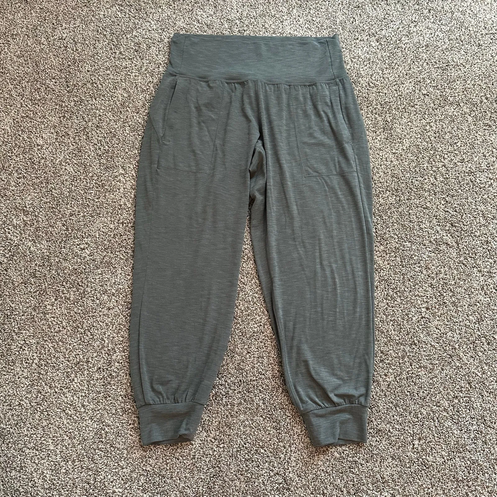 Athleta gray sage green Salutation jogger pants size 1X - Image 2
