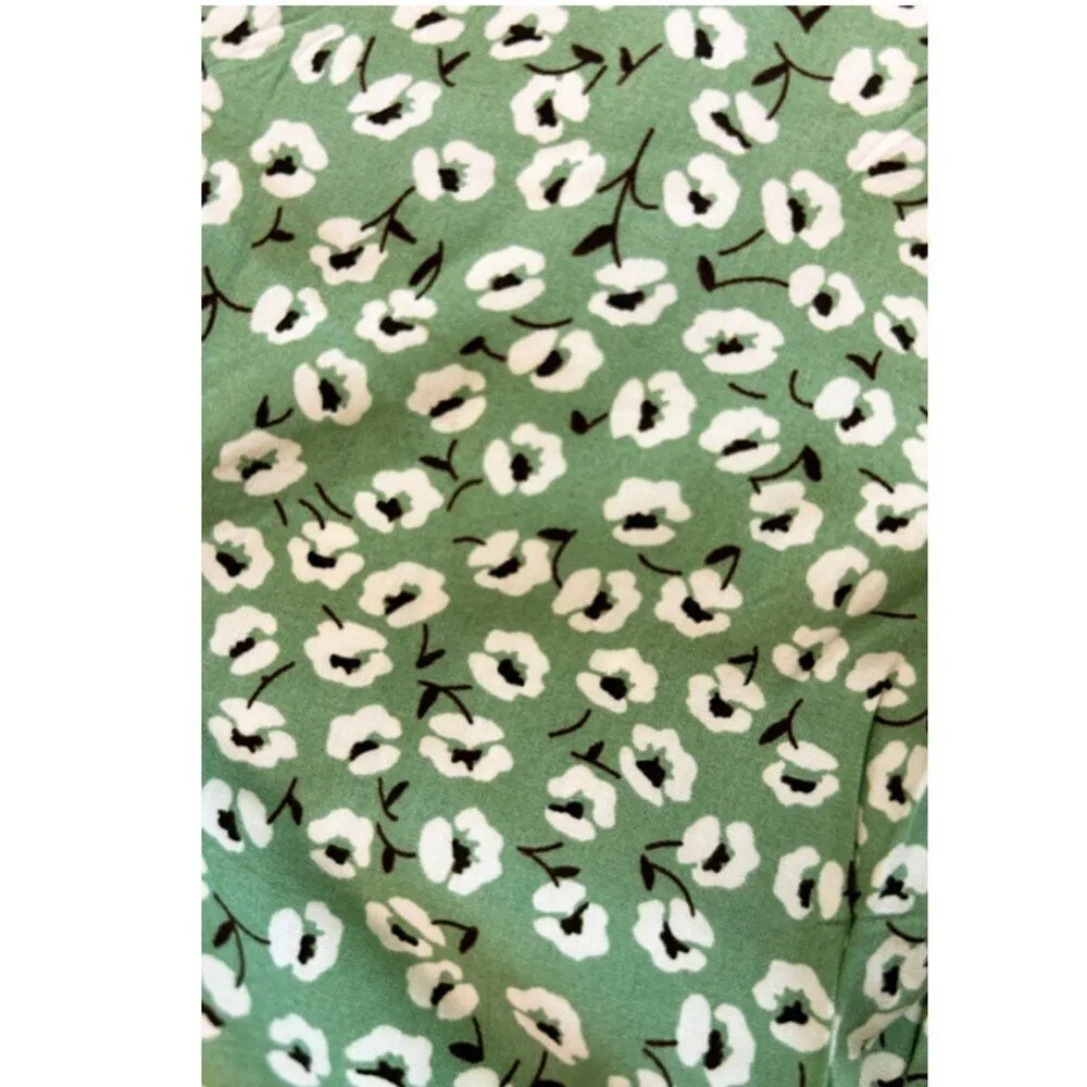 NWOT Ditsy flower midi dress - Image 3