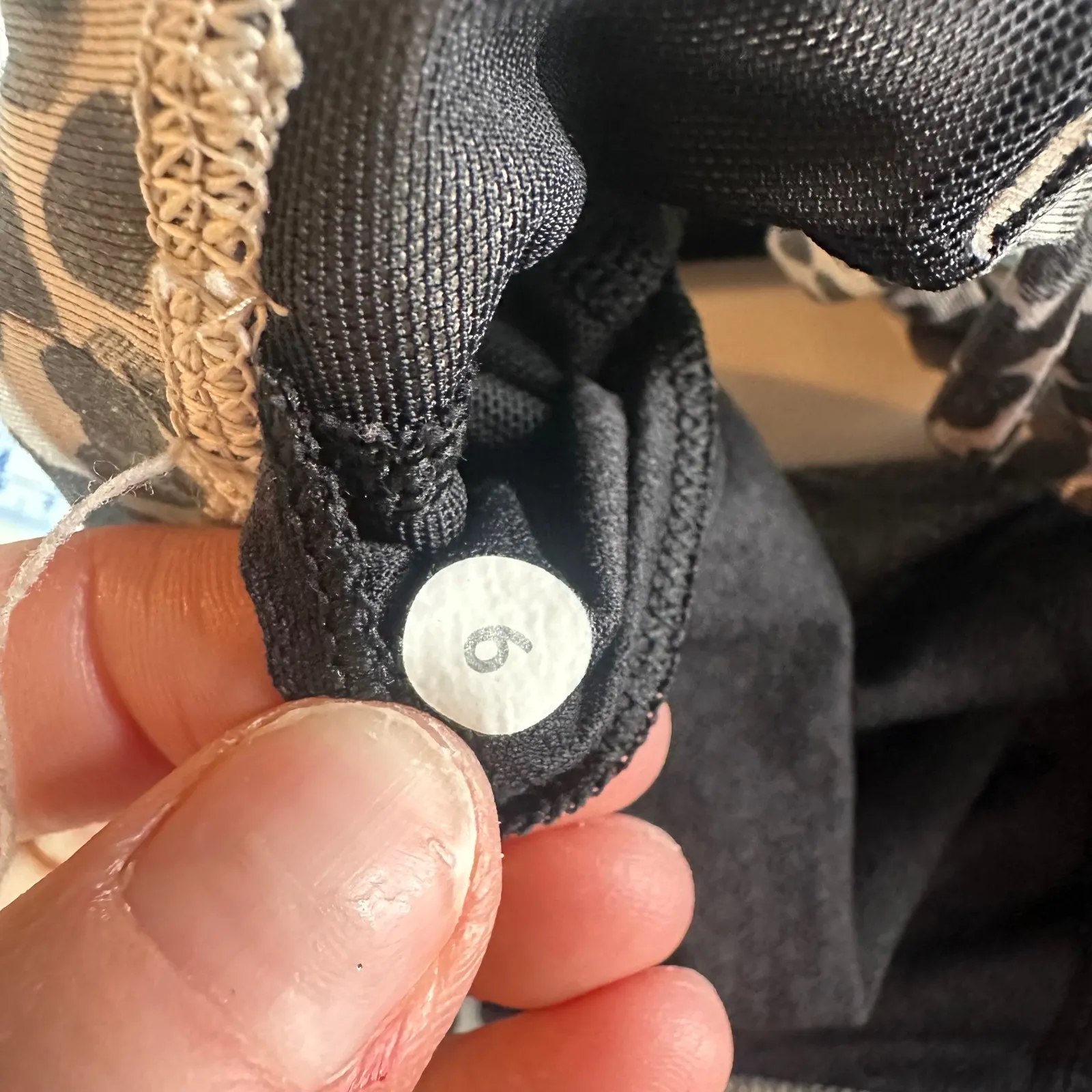 Lululemon Athletica Size 6 Wild Tank Sports Bra Heathered Black Built in Bra - Image 6