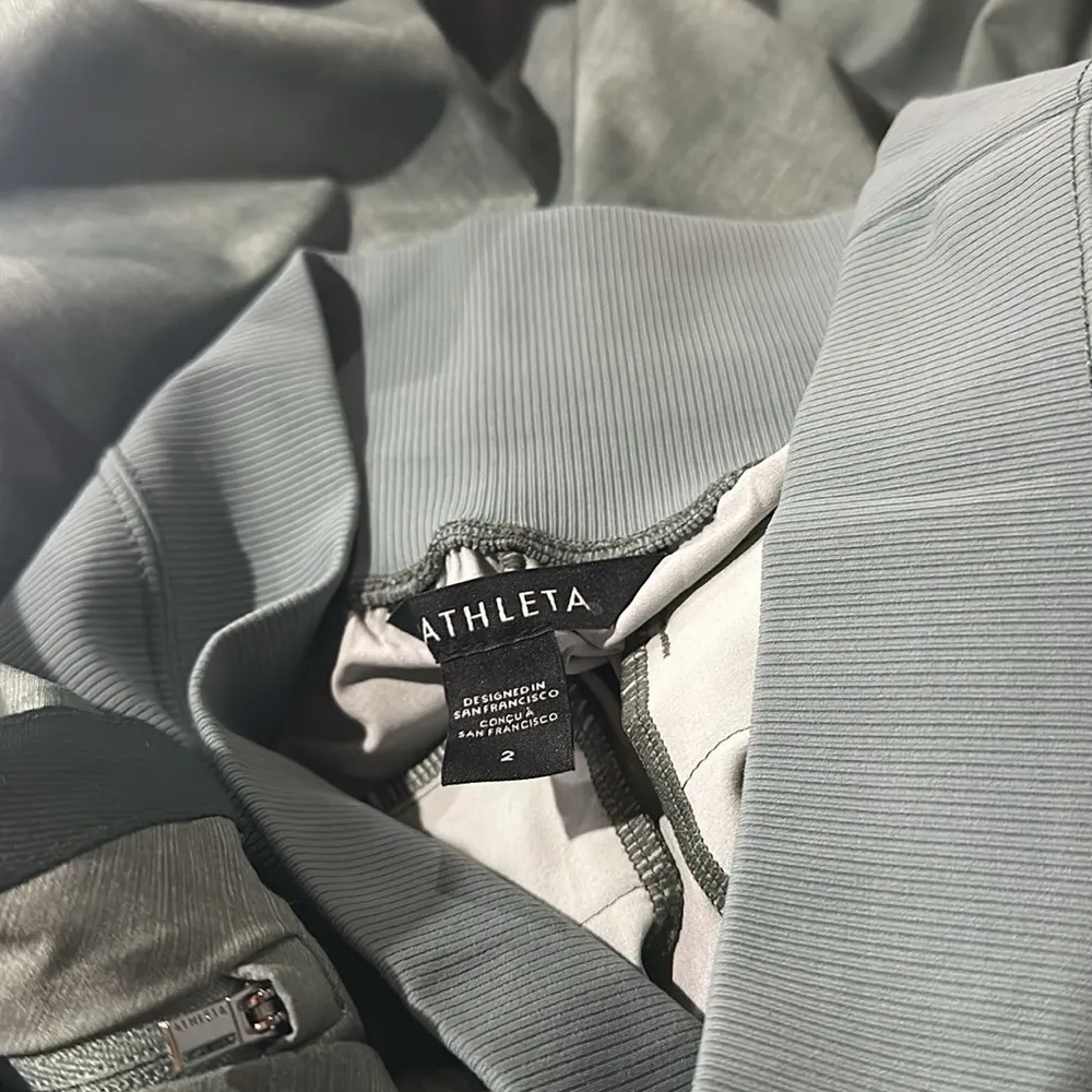 NWT ATHLETA Women's Nolita Slim Tapered Print Crop Pant Green  Cropped Jogger - Image 6