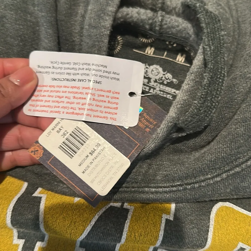 New with tags Baylor University green Hoodie size M Yellow Size M - Image 4