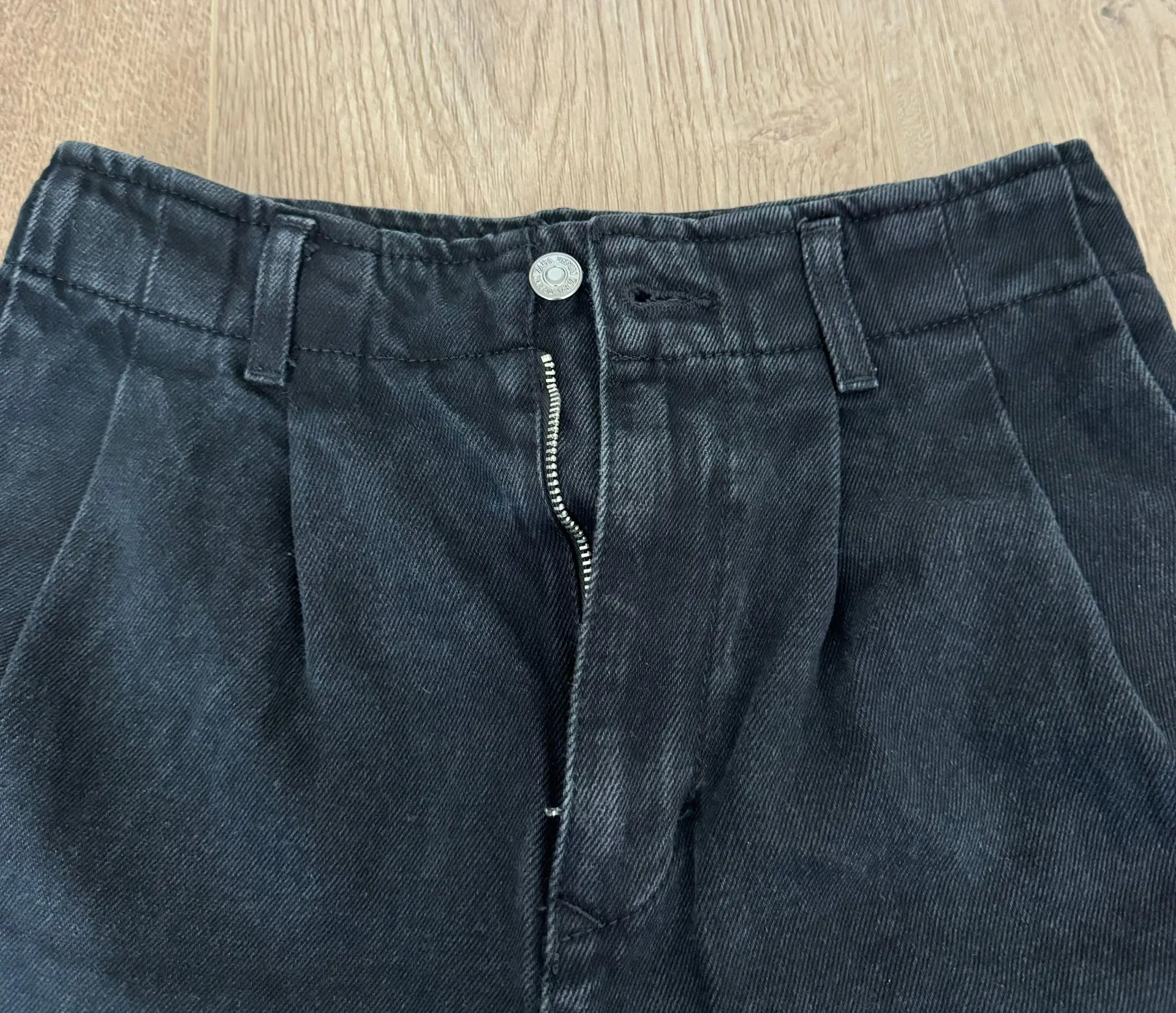 Faded Black Balloon Jeans - Image 3
