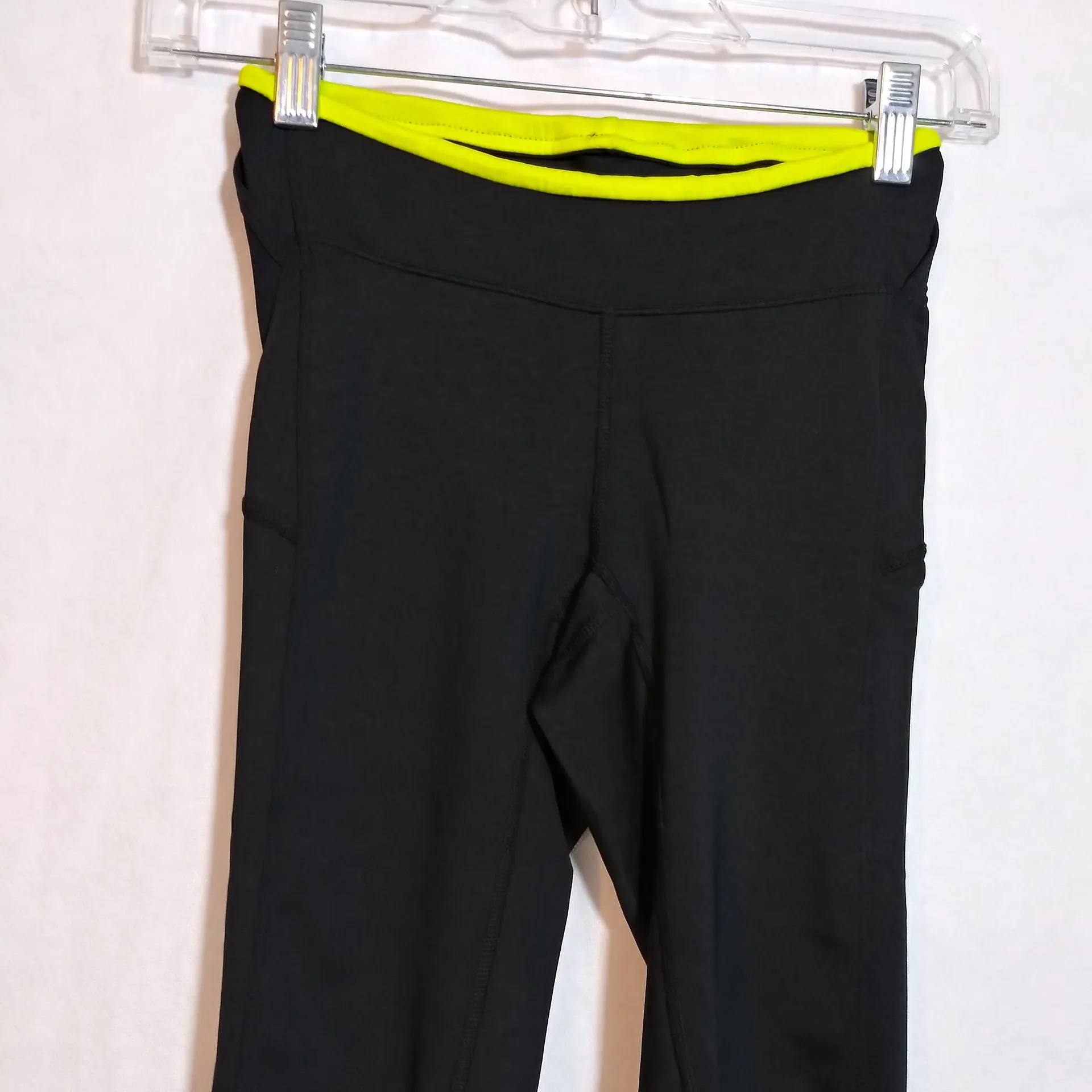Pearl Izumi Women's Ultra 3-Quarter Tight Cycling Black Lime Size Small - Image 2