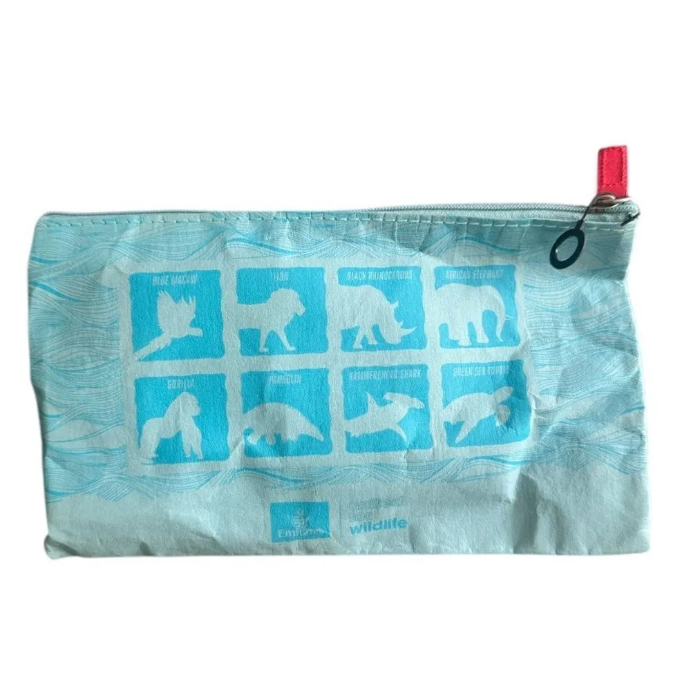 Emirates wildlife amenity kit pouch - Image 2
