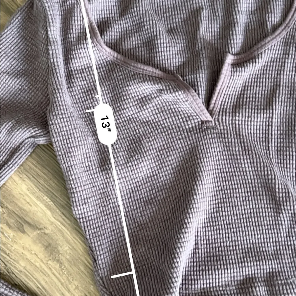 Aritzia TNA chocolate brown cropped waffle knit long sleeve top - Image 4