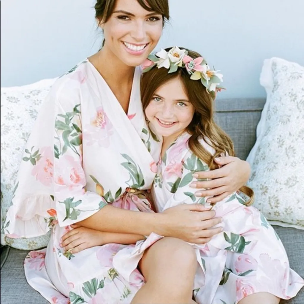 Plum Pretty Sugar floral‎ robe size small Pink - Image 5