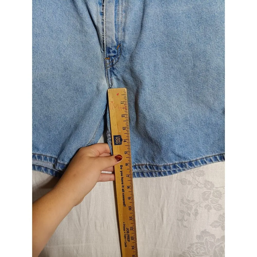 VTG Levi Jean Shorts 13 Jr Light Wash Blue Denim Cotton 2000 Y2K High Rise Mom - Image 7