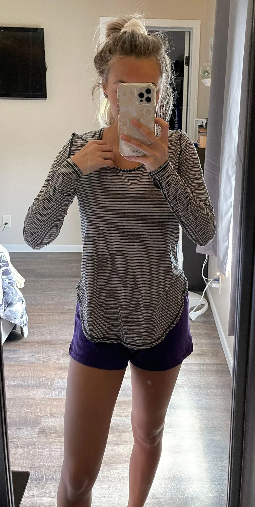 Lululemon Long Sleeve Top - Image 3